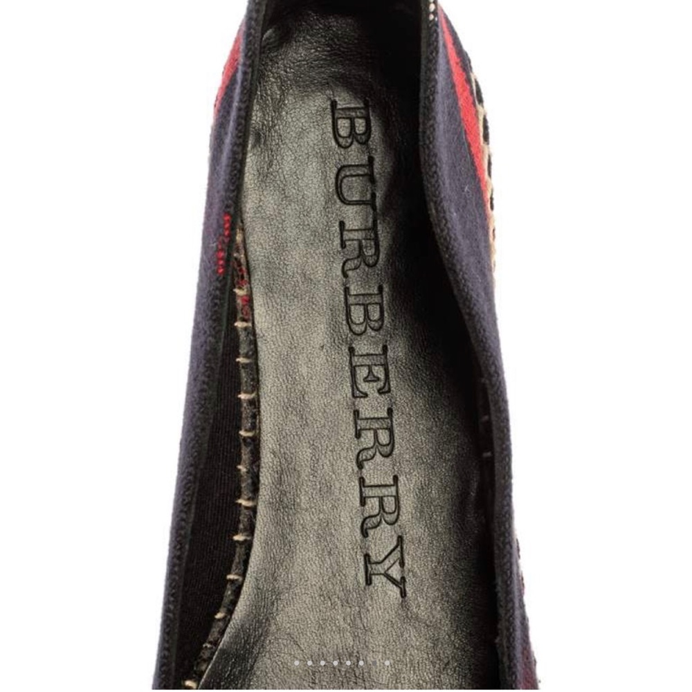 Brand New Burberry Flats - Picture 3 of 4